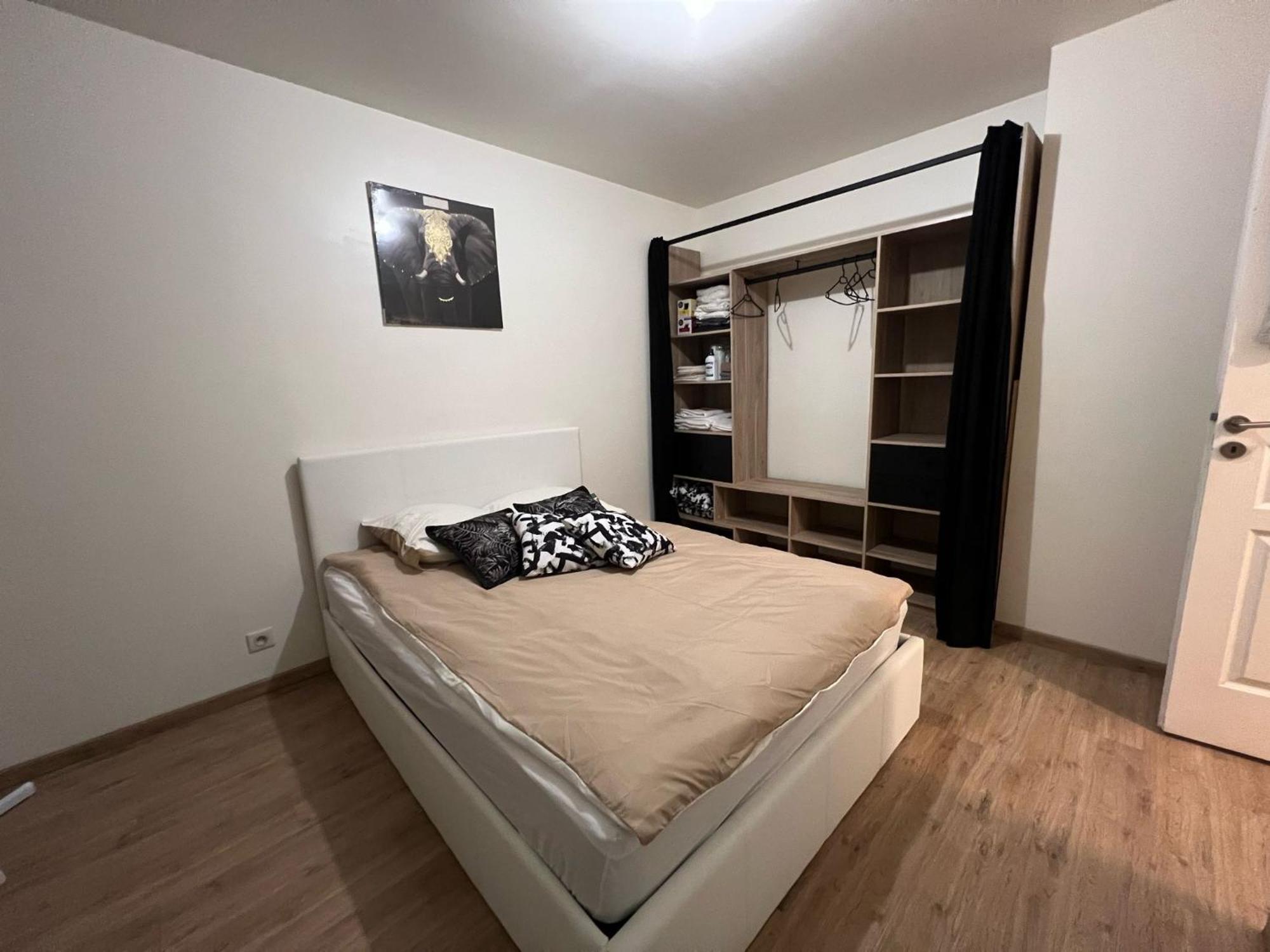 Calme - Proche Paris Apartment