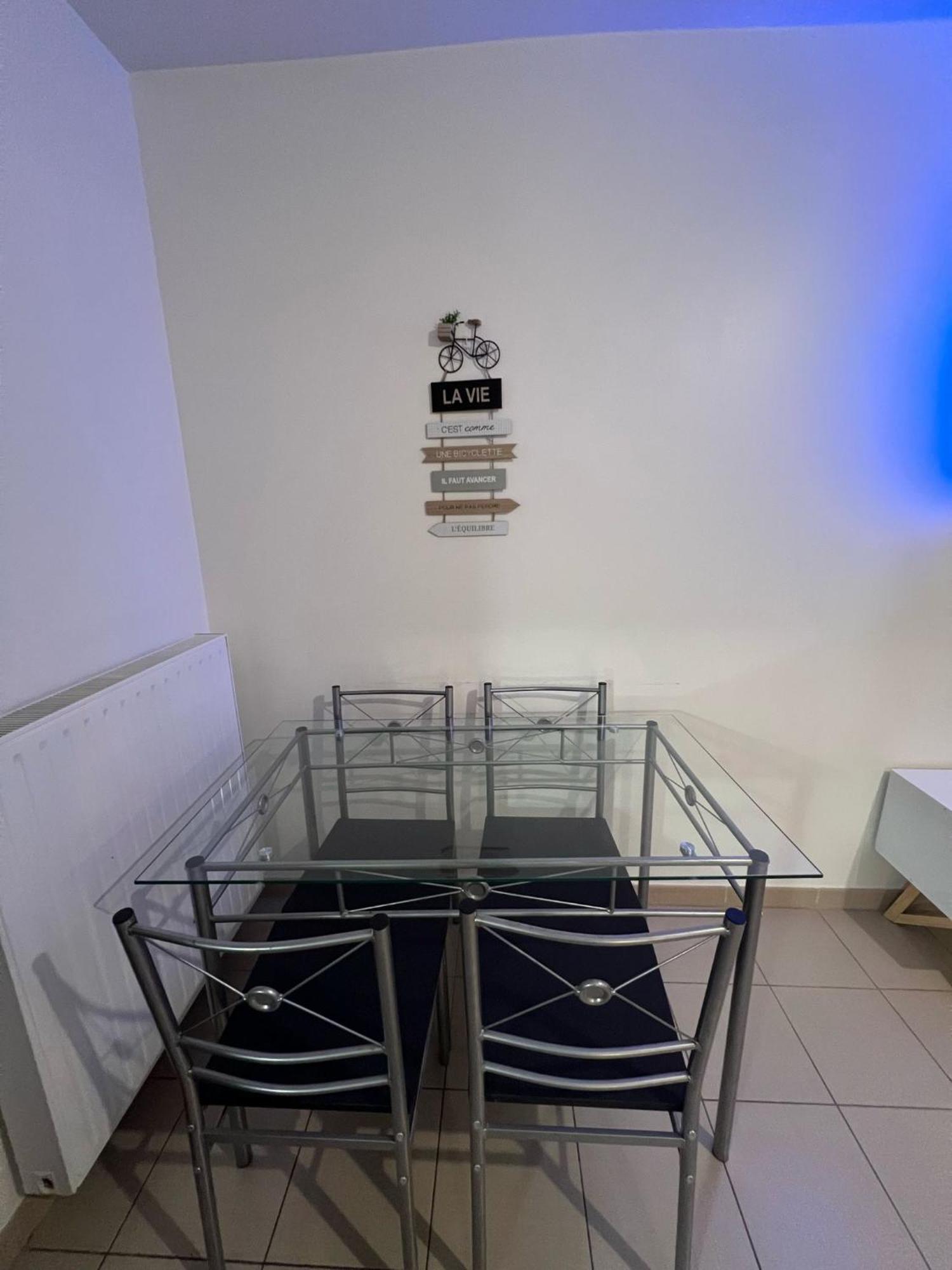 Calme - Proche Paris Apartment